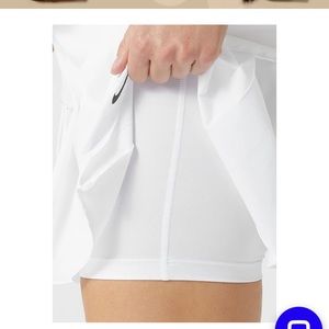 Nike victory team white tennis skort medium